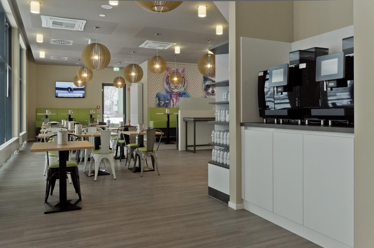 Super 8 By Wyndham West München